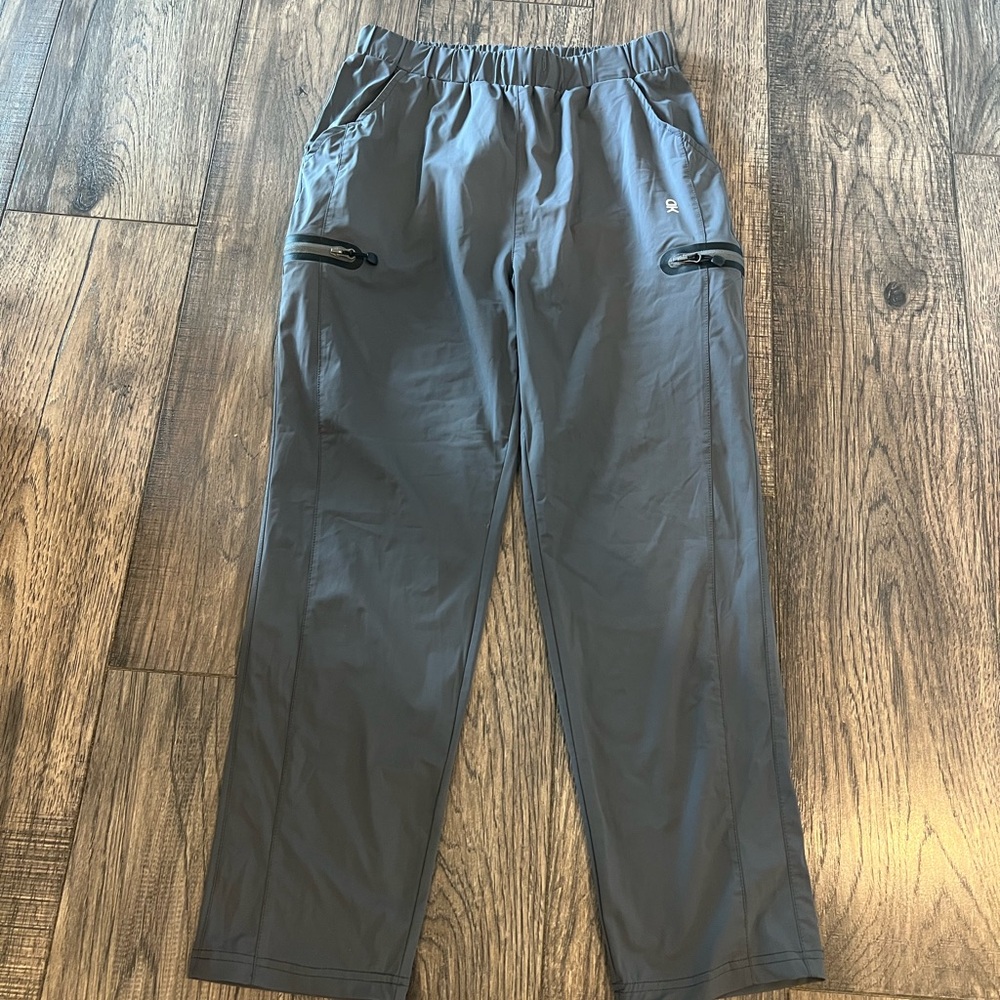 Little Donkey Andy men’s Drifit style gray pants size medium